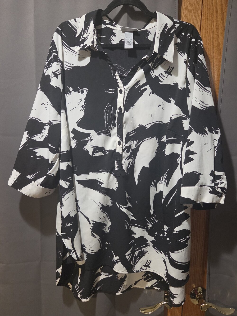 Catherines Black & White Abstract Brushstroke Button-Down Silk Blouse